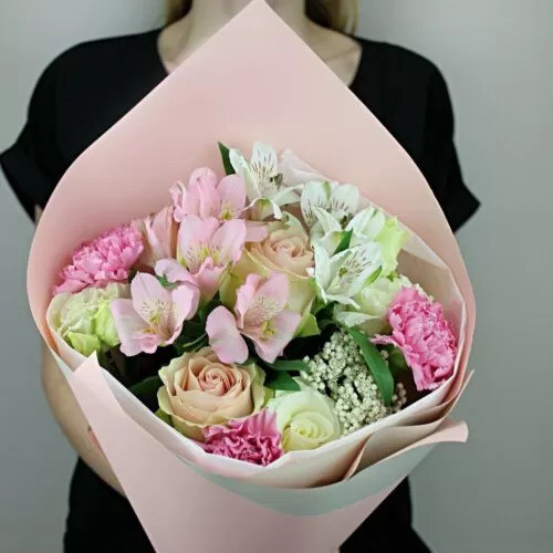 Букет цветов "Мон ами"